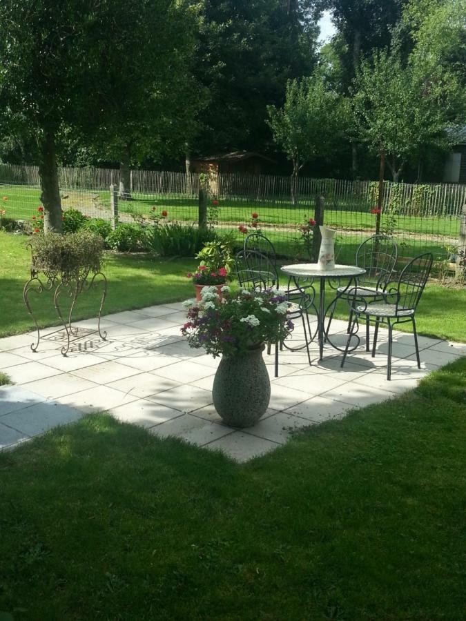 B&B Au Jardin Fleuri Марш ан Фамен Екстериор снимка