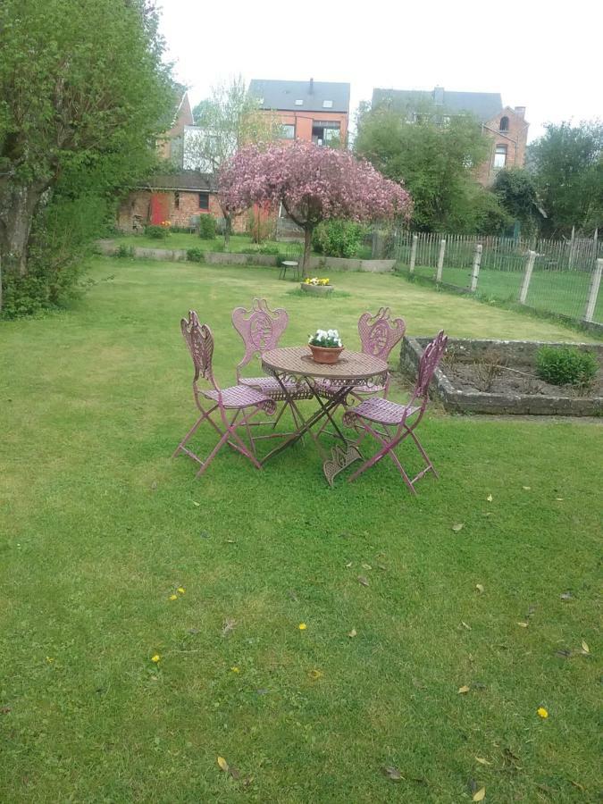 B&B Au Jardin Fleuri Марш ан Фамен Екстериор снимка
